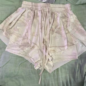 Elegant Women's Athletic Shorts in Cream and Tan